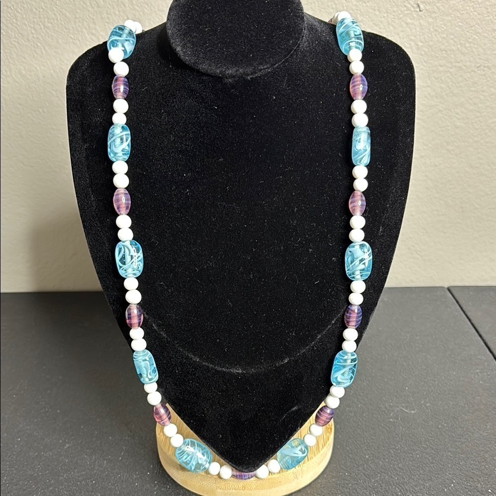 Vintage Venetian Glass Long Retro Beaded Necklace Barrel Clasp Closure​